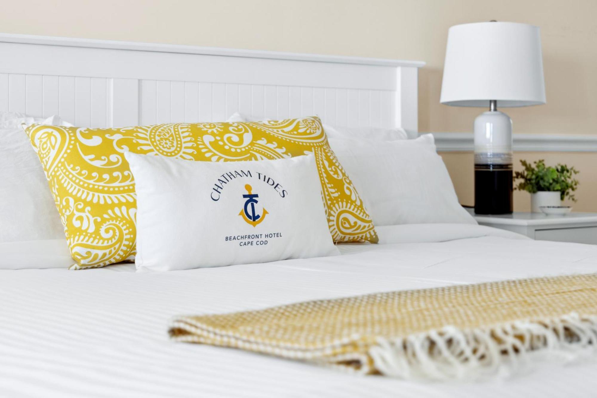 Chatham Tides Bagian luar foto