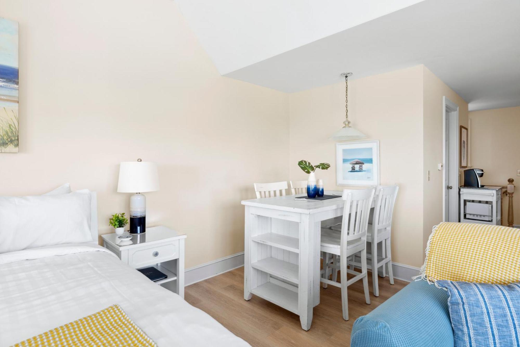 Chatham Tides Bagian luar foto