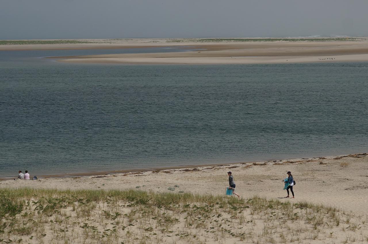 Chatham Tides Bagian luar foto
