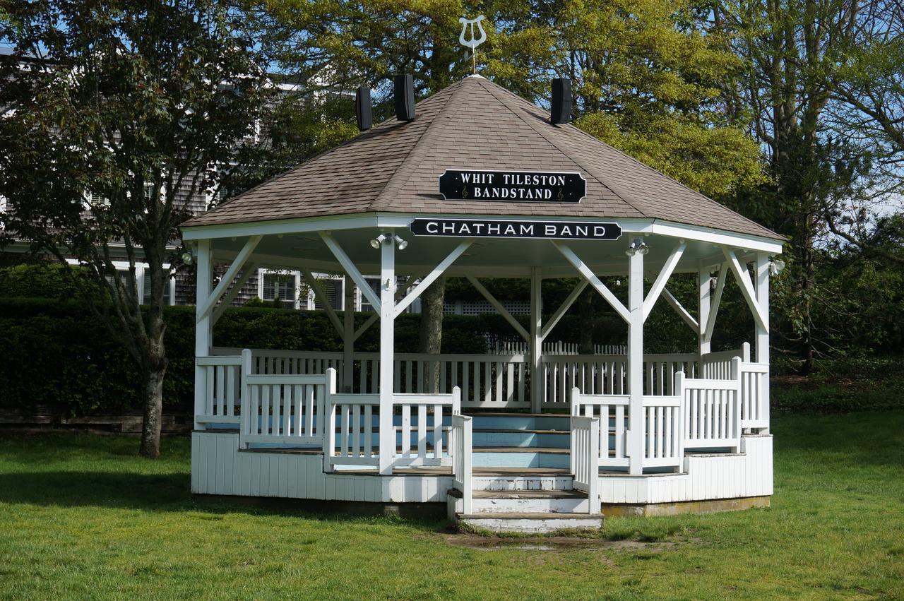 Chatham Tides Bagian luar foto